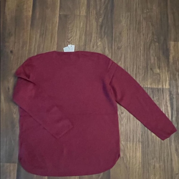 COPY - Sweater - Picture 2 of 7